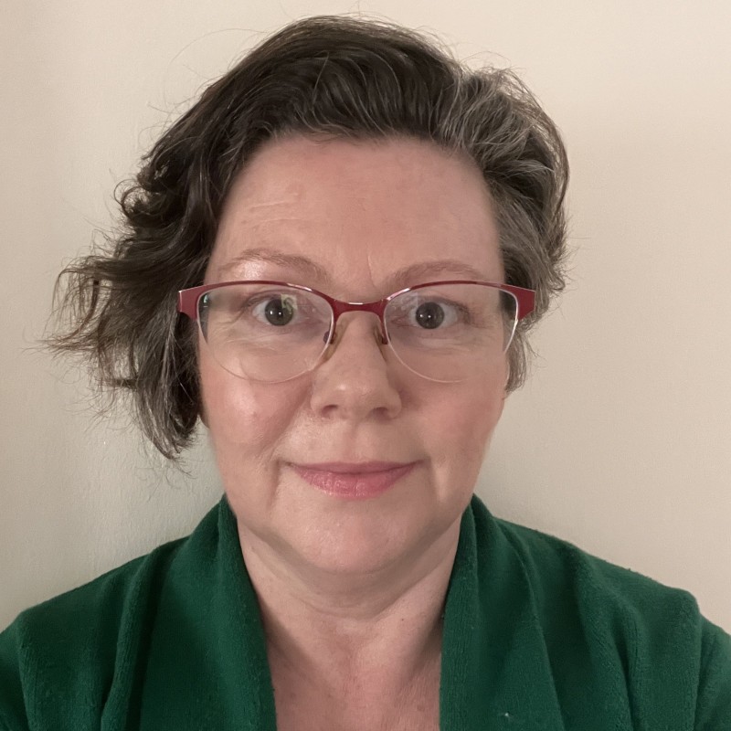 sara-yates Sara Yates - Evolve with Sara - NLP & Timeline Practitioner | Healer | Essential Oil Lover